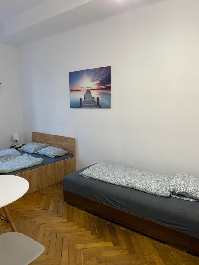 Classy Rooms In Old Town Krakow Exterior photo